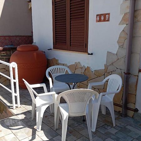 Appartement Tra Cielo E Mare à Capo dʼOrlando Extérieur photo